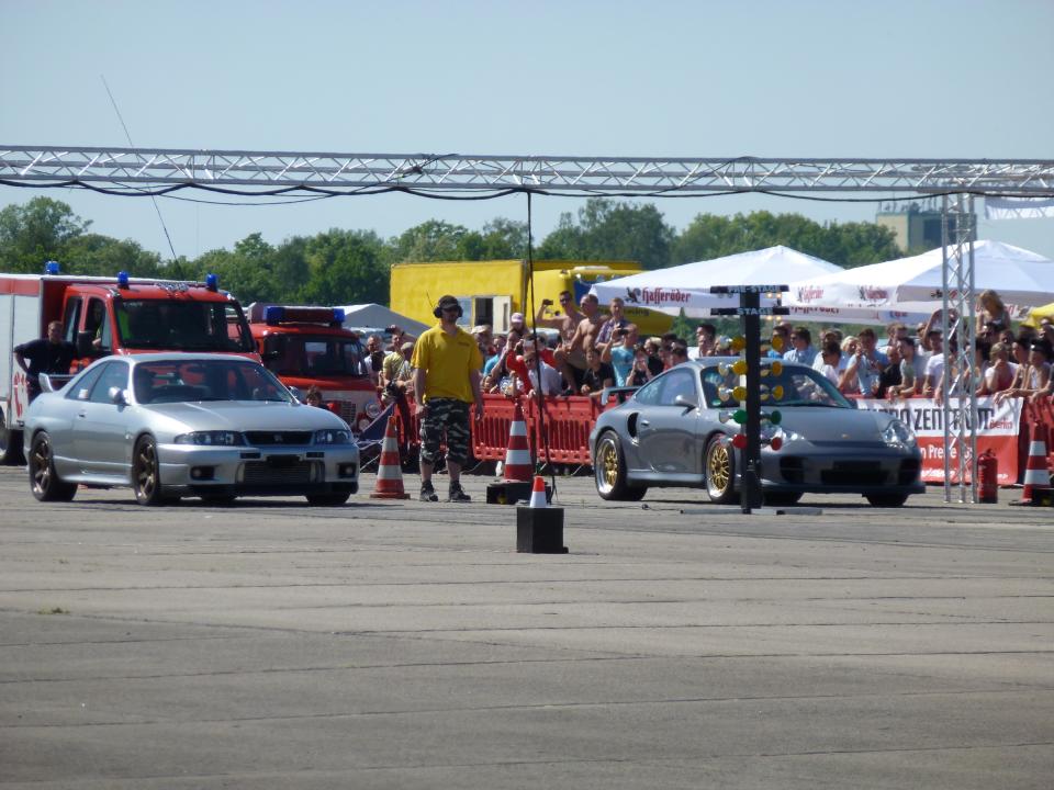 Der Start der 1/4 Meile in 10,8sec von Fruchtzwerg